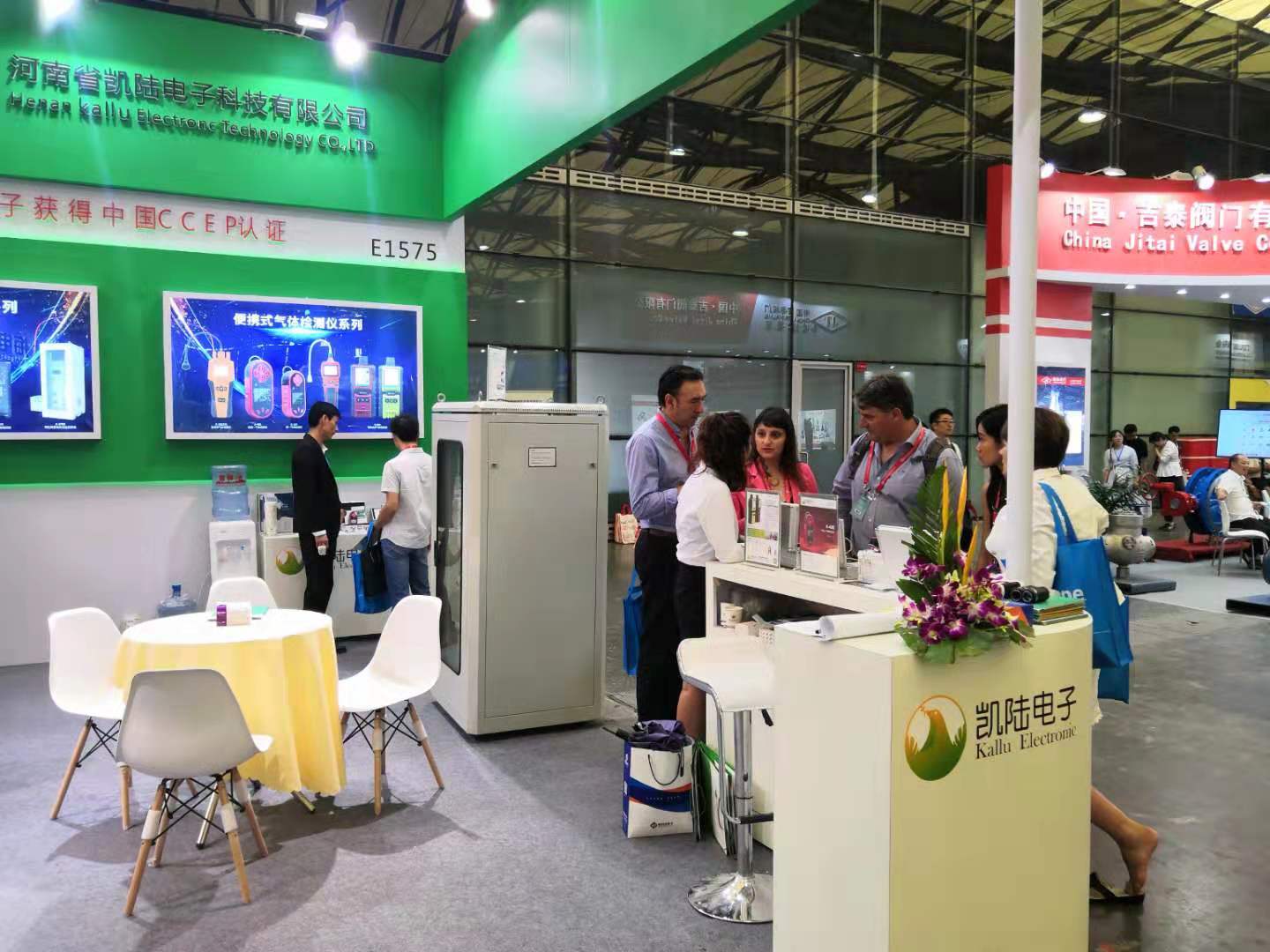 中国环保产业崛起，凯陆环保设备成上海化工展